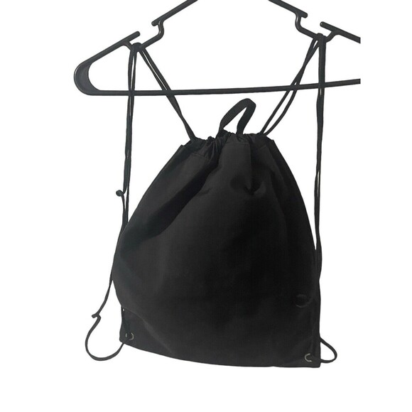 Walt Disney World Vintage Where Magic Lives Drawstring Black Backpack Cinch Bag - Picture 15 of 16